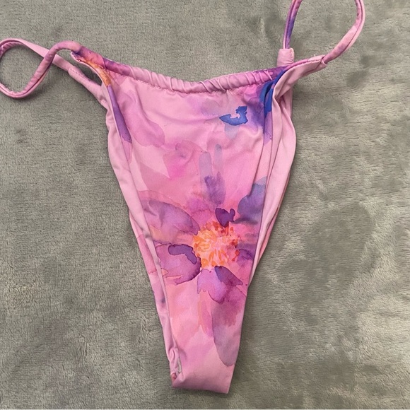 New! Frankie's Bikinis Pink Purple Floral Thin Side Straps Bikini Bottom 3005 - Picture 3 of 8